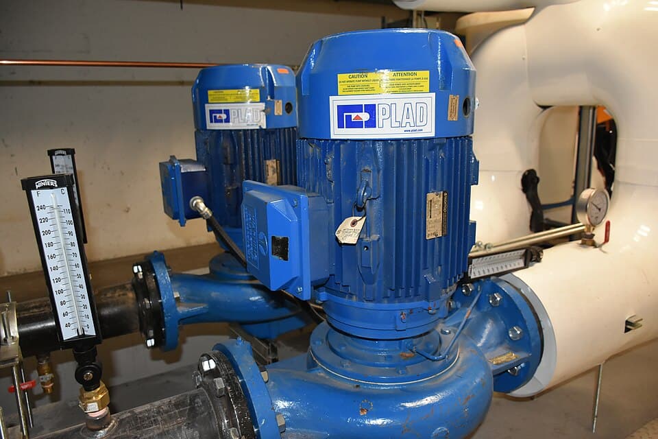 Pumps, valves and fittings HSS machine tap application example